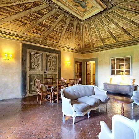 Castello Di Montegufoni By Posarellivillas Willa *