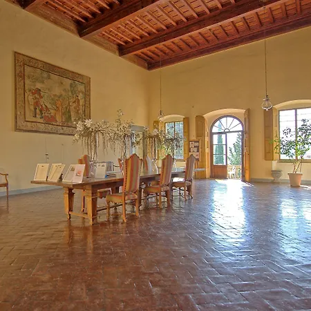 Villa Castello Di Montegufoni By Posarellivillas