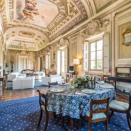 Villa Castello Di Montegufoni By Posarellivillas
