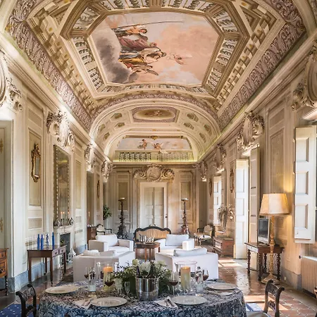 Villa Castello Di Montegufoni By Posarellivillas