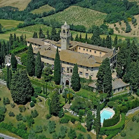 Villa Castello Di Montegufoni By Posarellivillas *