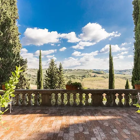 Villa Castello Di Montegufoni By Posarellivillas