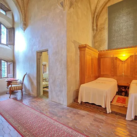 Castello Di Montegufoni By Posarellivillas Villa