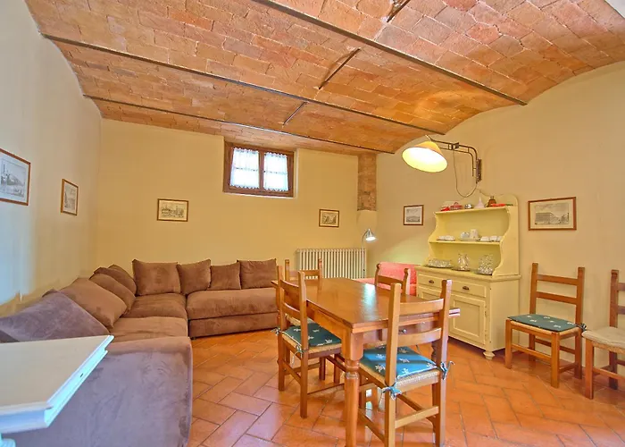 Castello Di Montegufoni By Posarellivillas ヴィラ